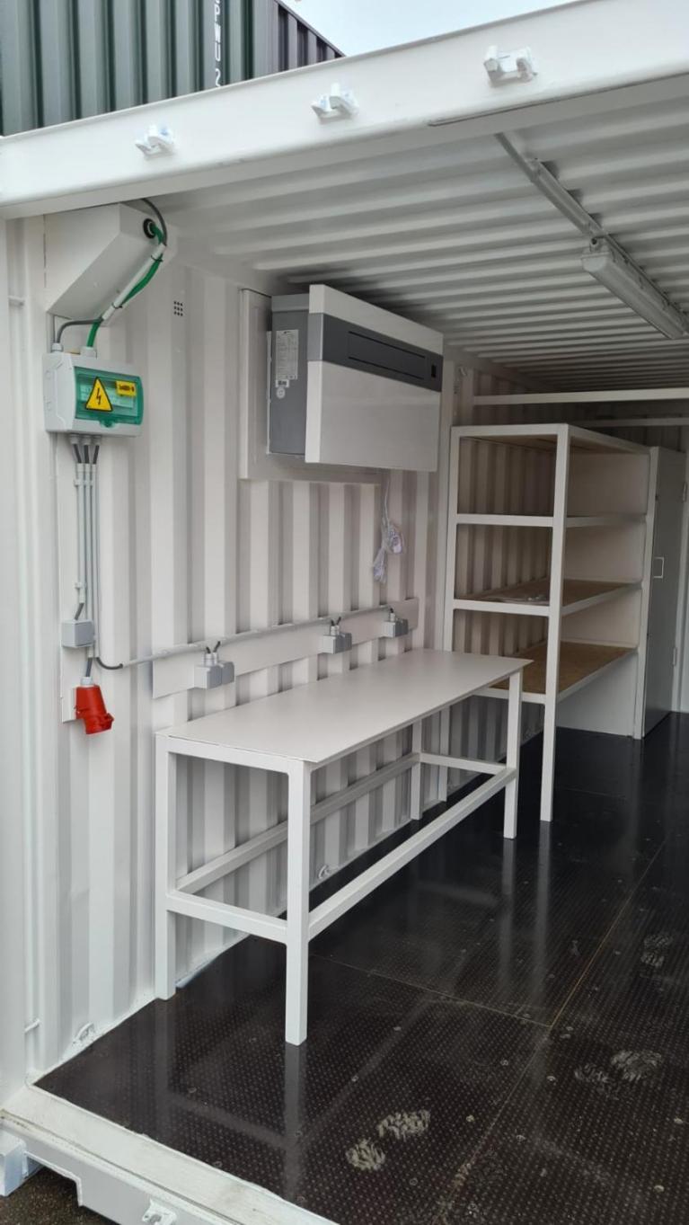 Inrichting mobiele werkplaatscontainer | CBOX Containers