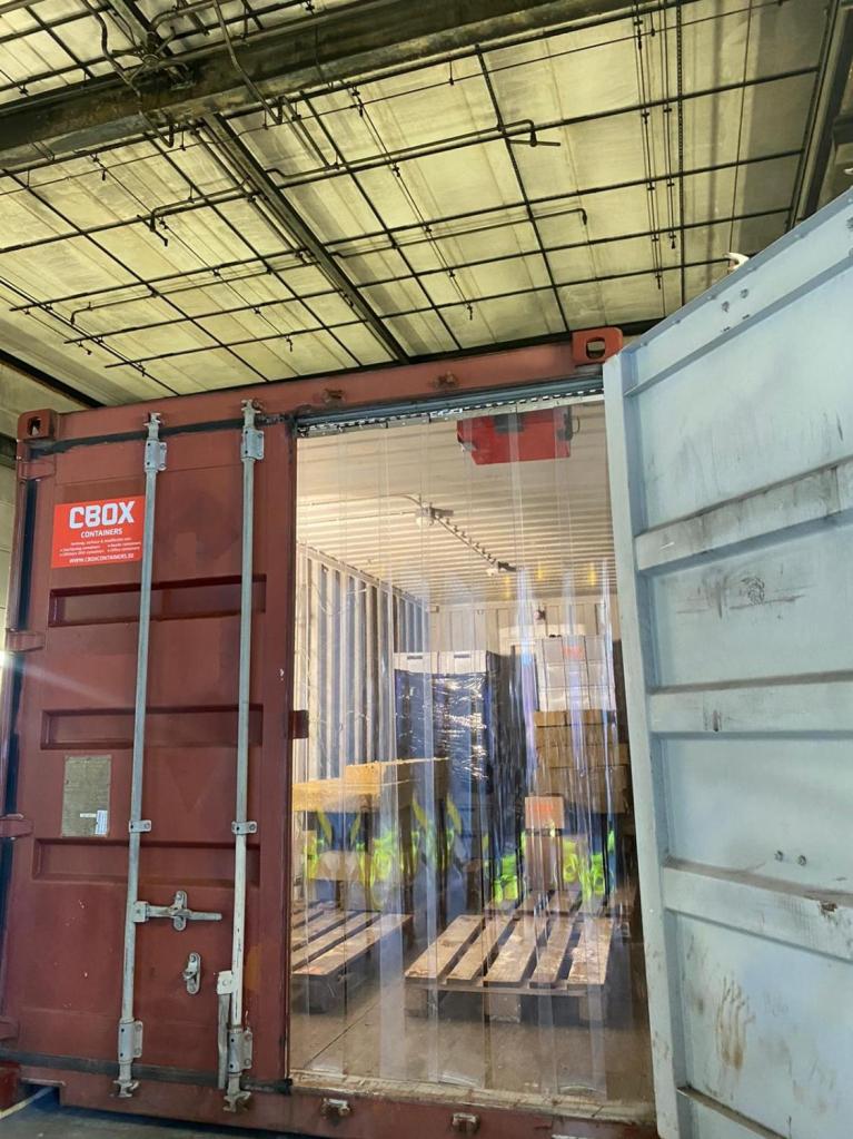 testen hoe om te gaan met lithium brand in container | CBOX Containers
