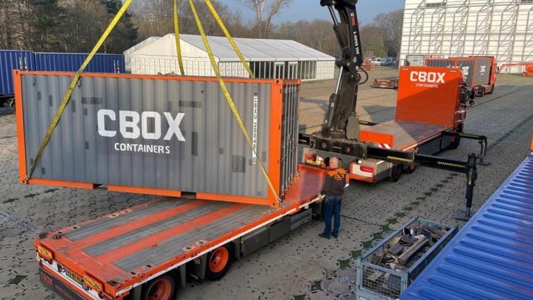 Opbouw Muur van zeecontainers Invictus Games | CBOX Containers